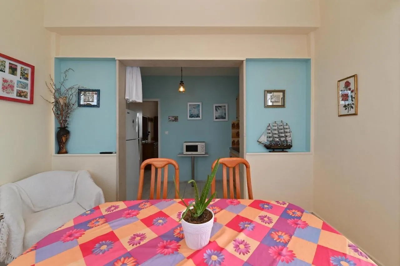 Dionisos Palms Apartments Paralia Dionysiou 0*,  Grecia